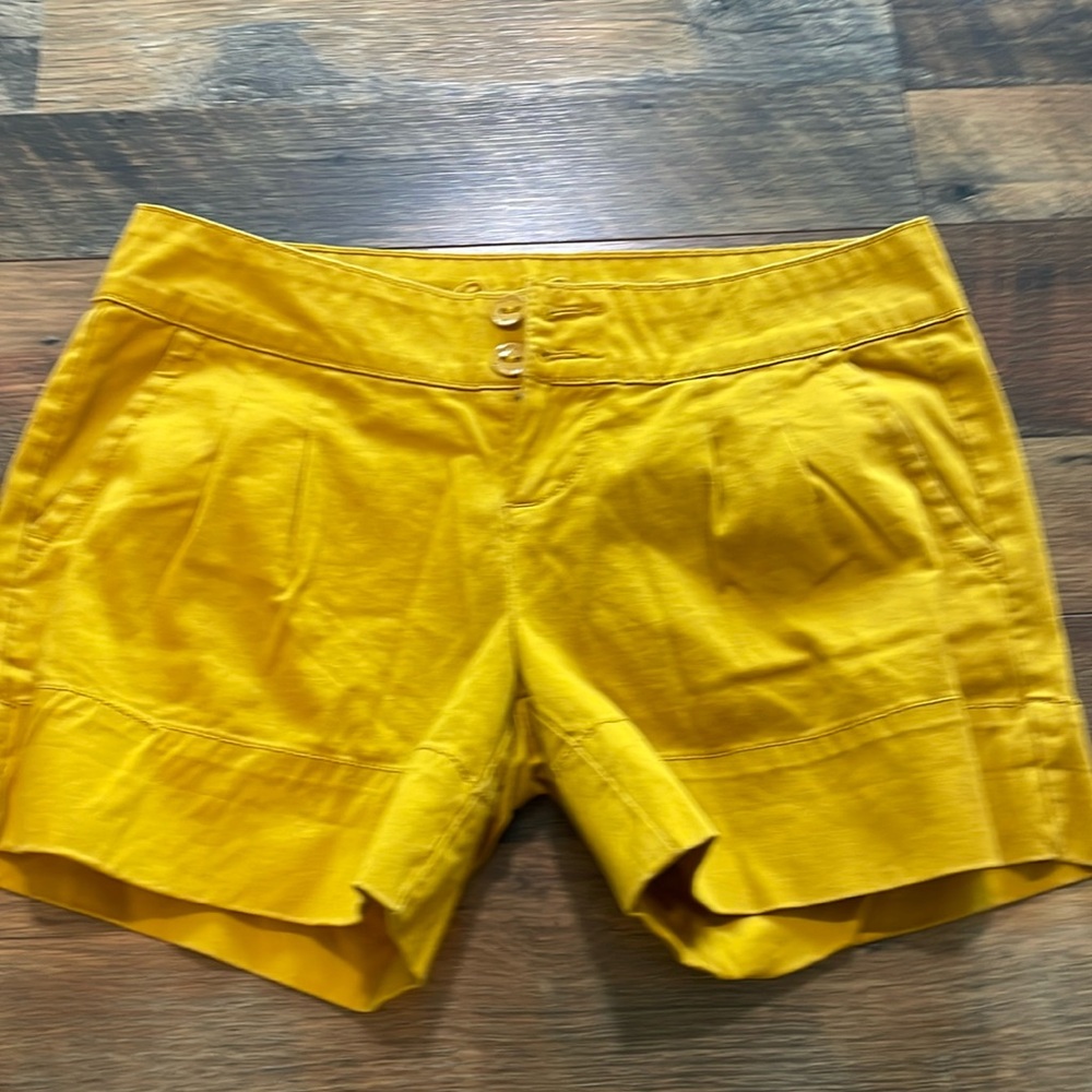Red Camel shorts